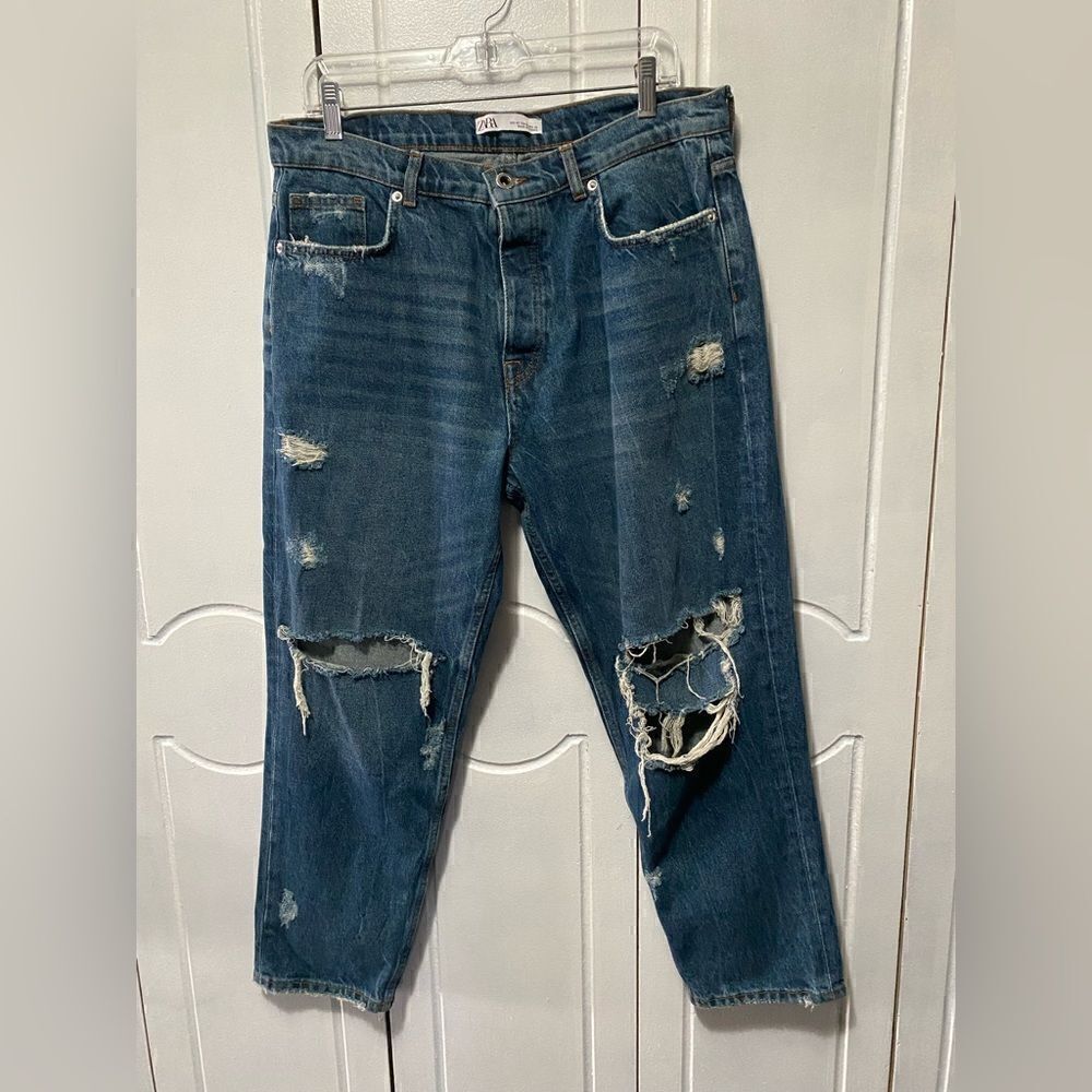 ZARA  relaxed fit distressed Jeans 10 Frayed Ripped Holes button fly